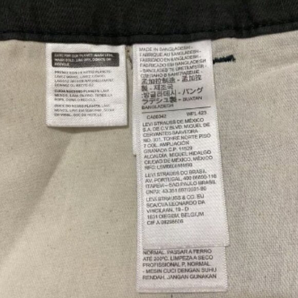 LEVI'S Men's Carrier Cargo Shorts w 10" Inseam Size 44 - Picture 7 of 8